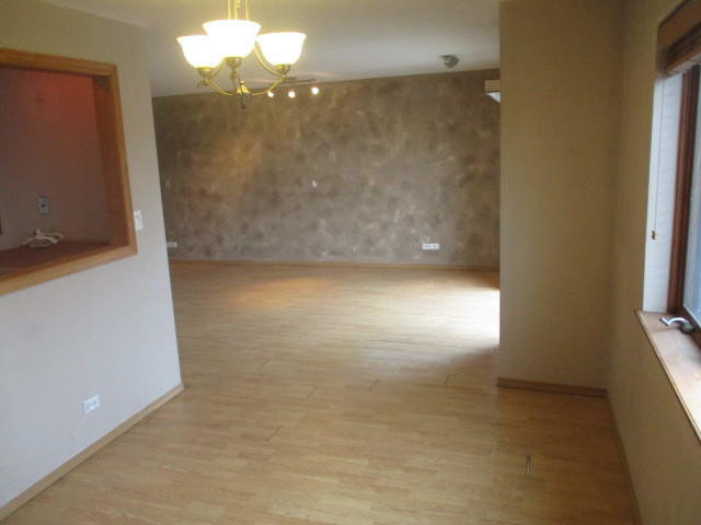 7912 W North Avenue Unit: 407