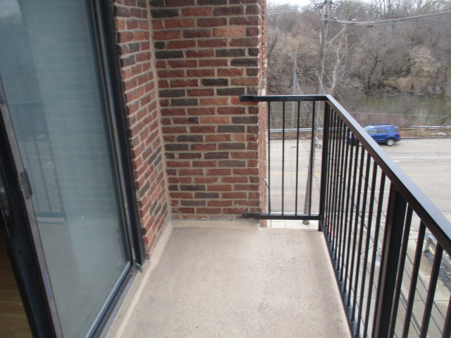 7912 W North Avenue Unit: 407