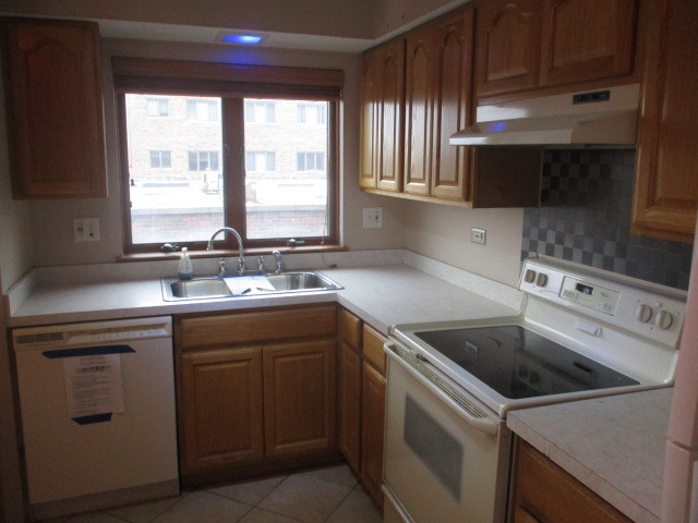 7912 W North Avenue Unit: 407