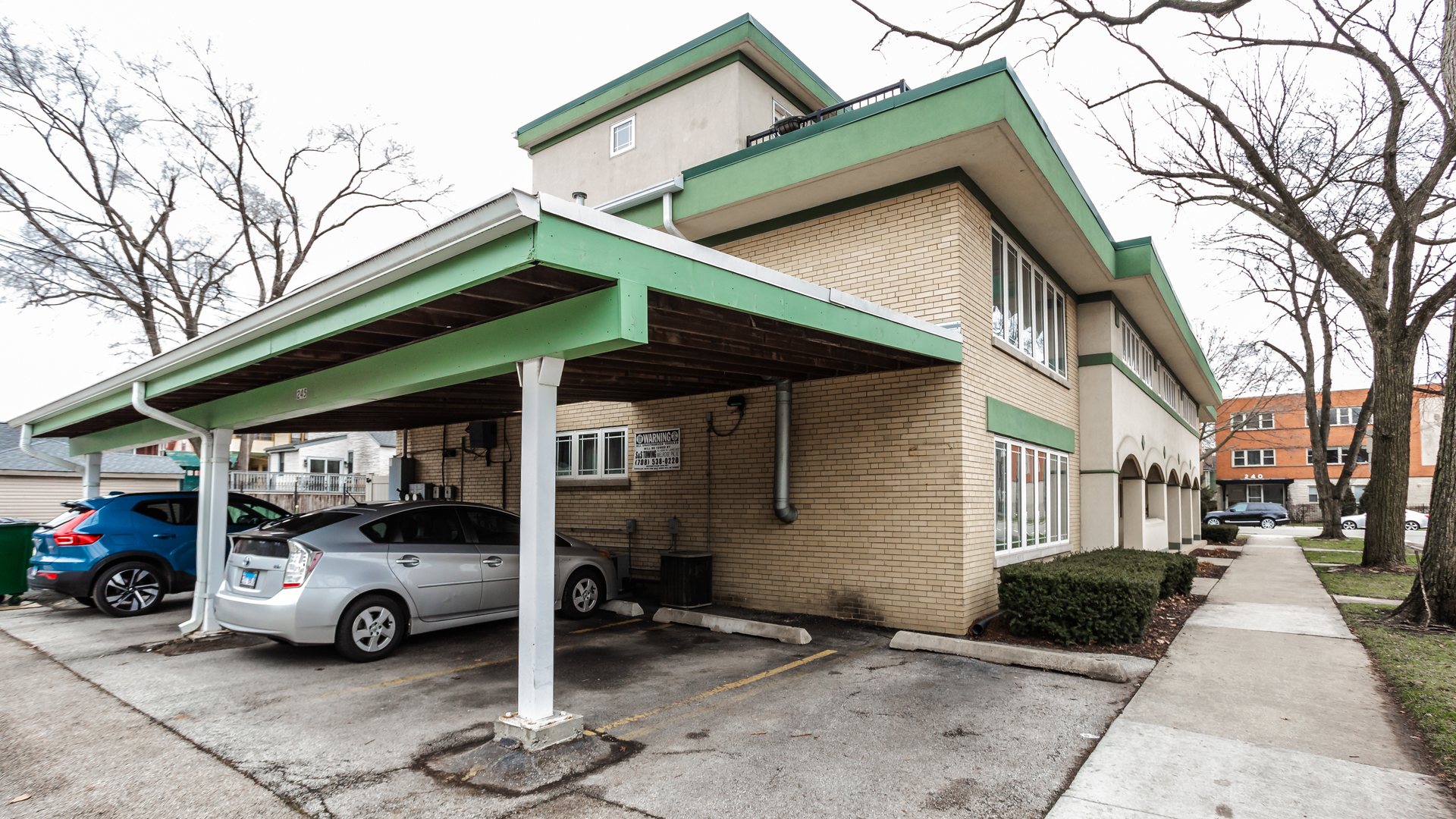 245 S Oak Park Avenue Unit: D