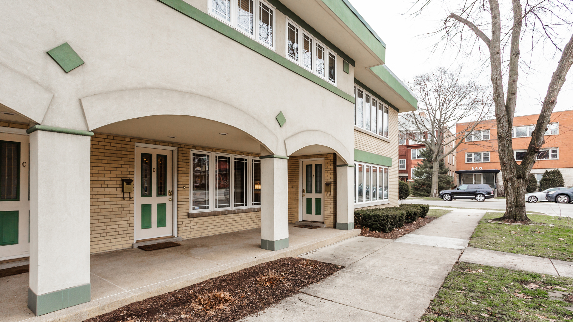 245 S Oak Park Avenue Unit: D