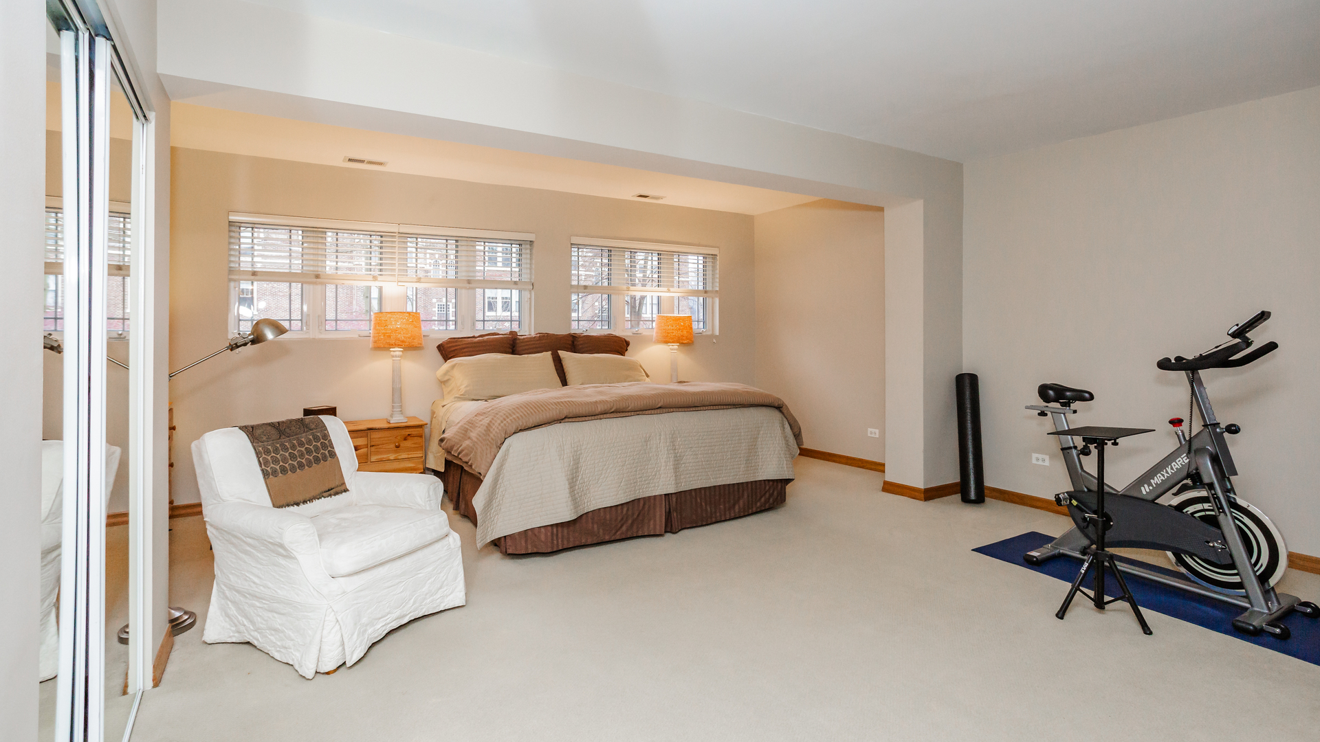 245 S Oak Park Avenue Unit: D