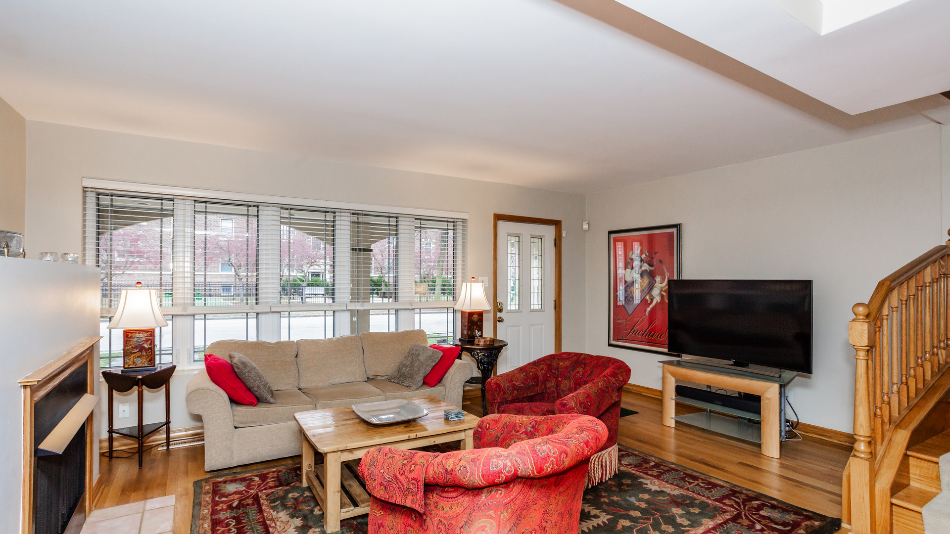 245 S Oak Park Avenue Unit: D