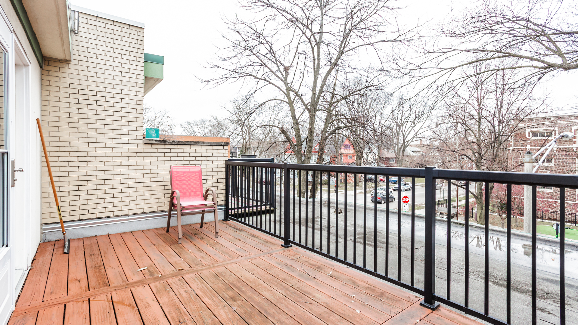 245 S Oak Park Avenue Unit: D