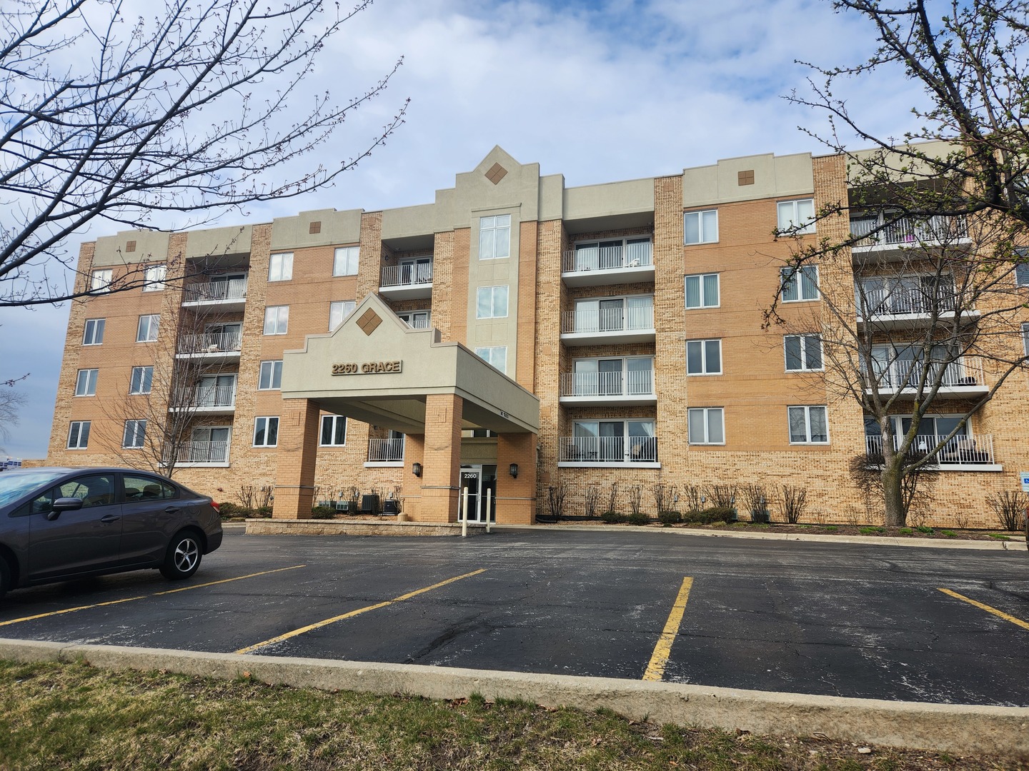 2260 S Grace Street Unit: 308