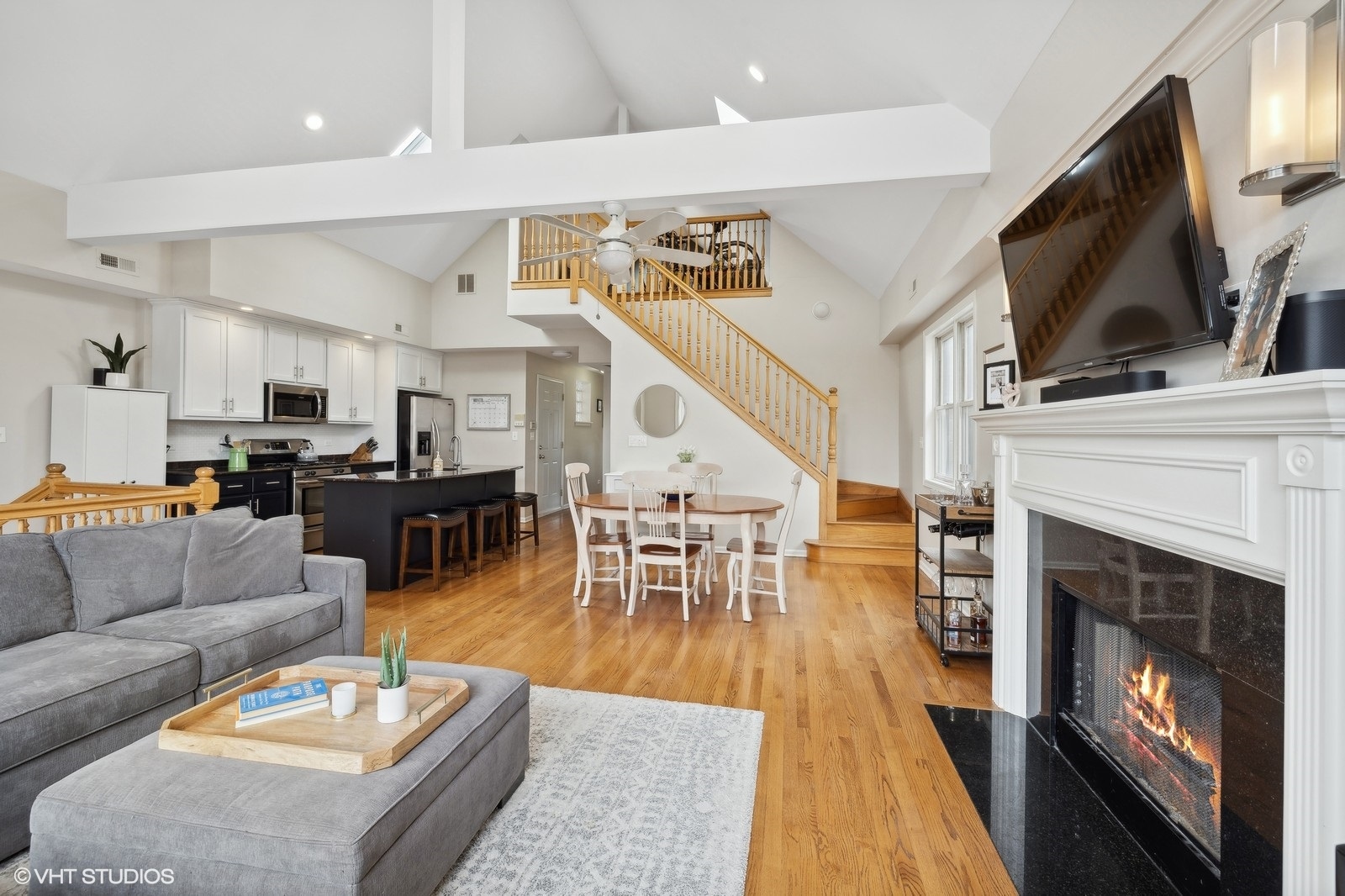 1425 W Fillmore Street Unit: 3