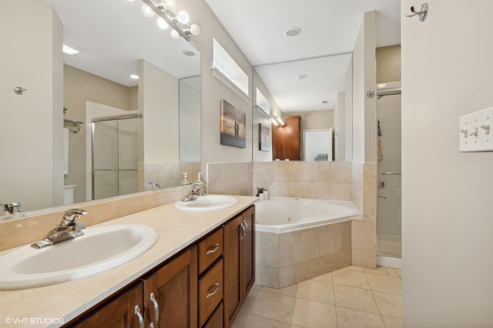 1425 W Fillmore Street Unit: 3