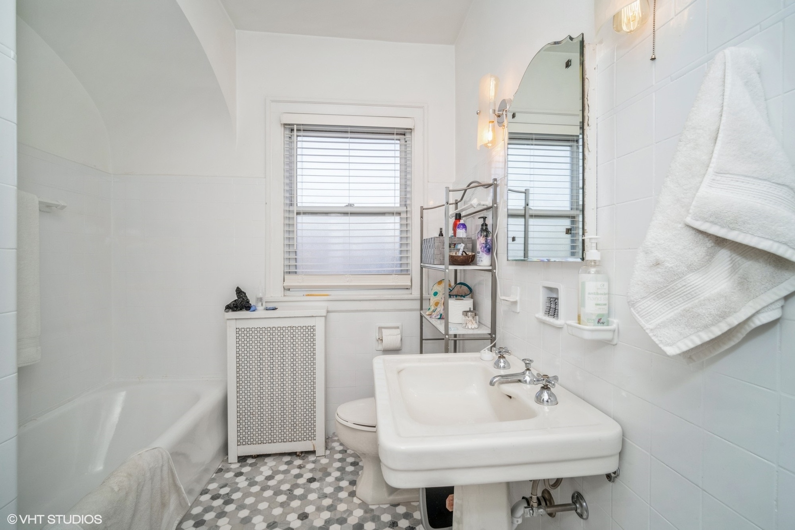 1443 Bonnie Brae Place Unit: 3