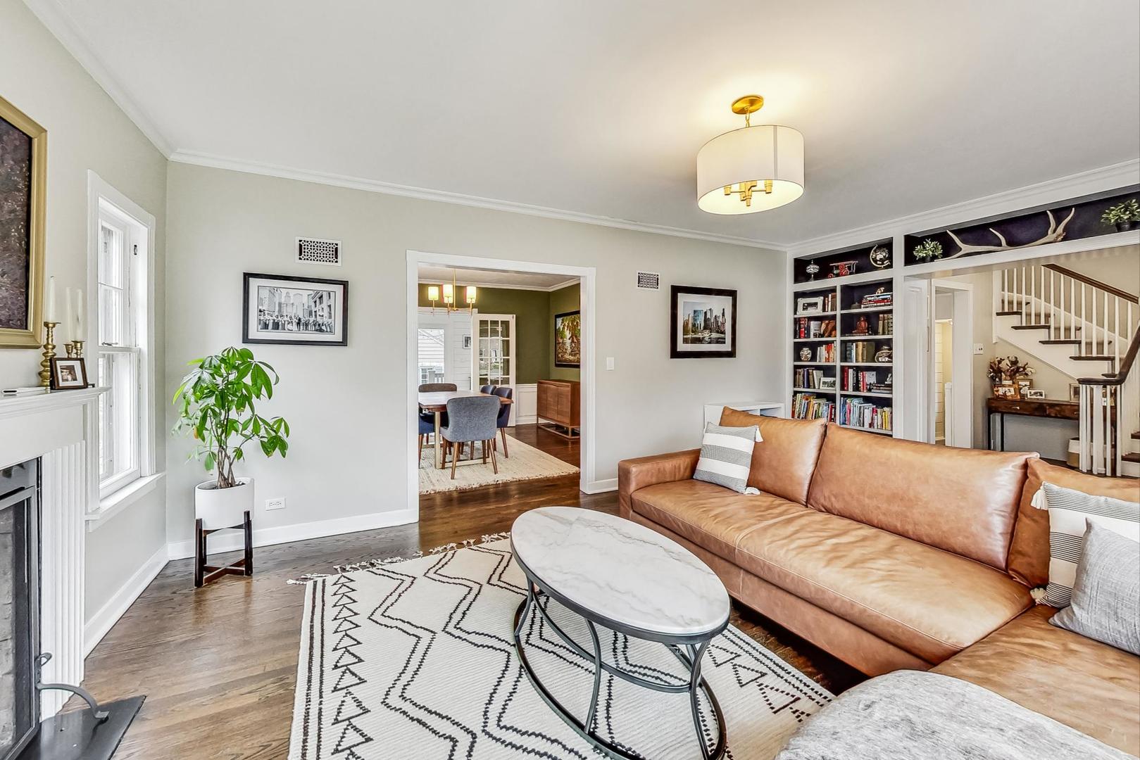 1116 Fair Oaks Avenue