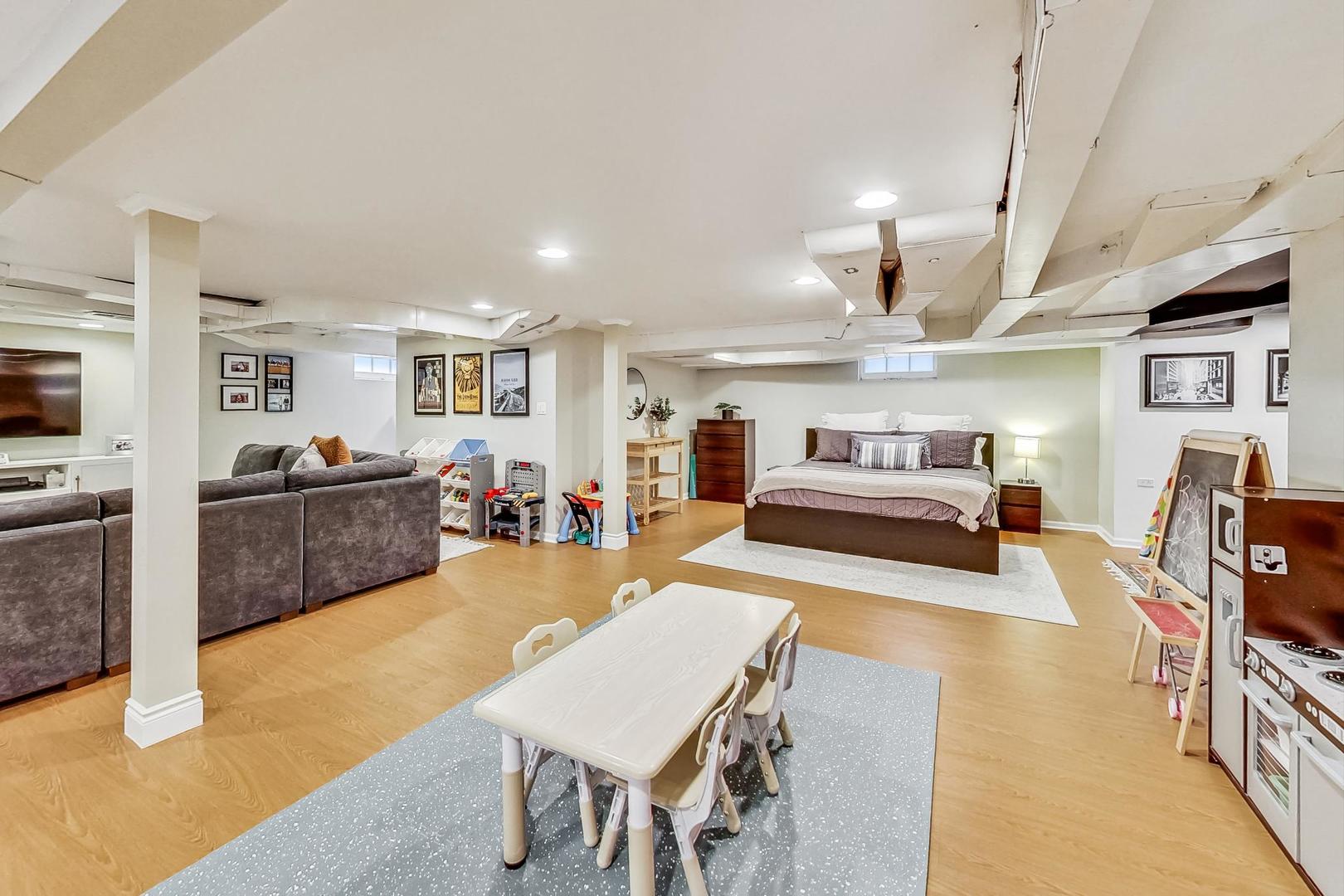 1116 Fair Oaks Avenue