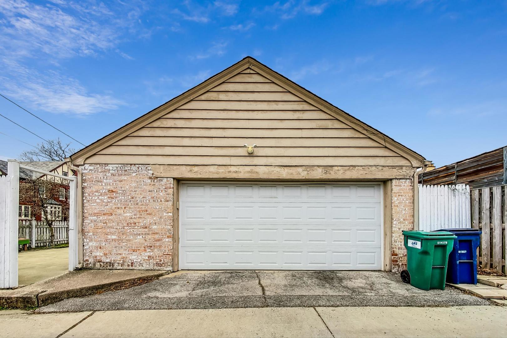 1116 Fair Oaks Avenue