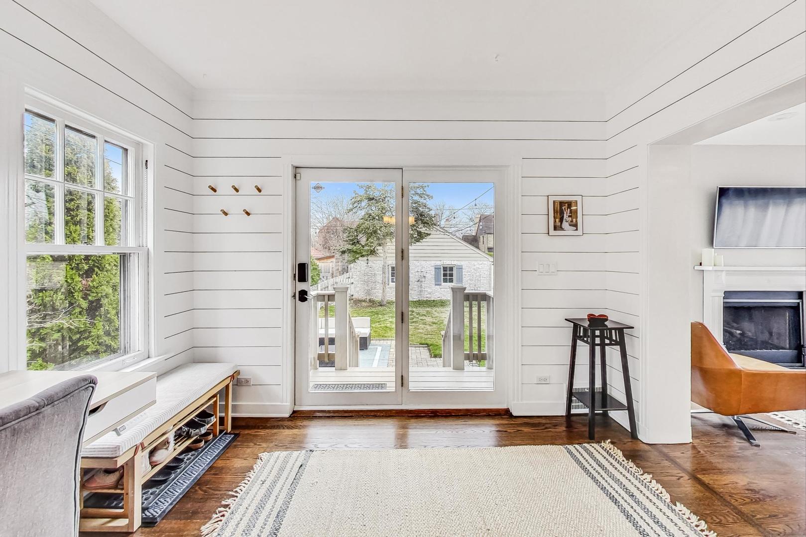 1116 Fair Oaks Avenue