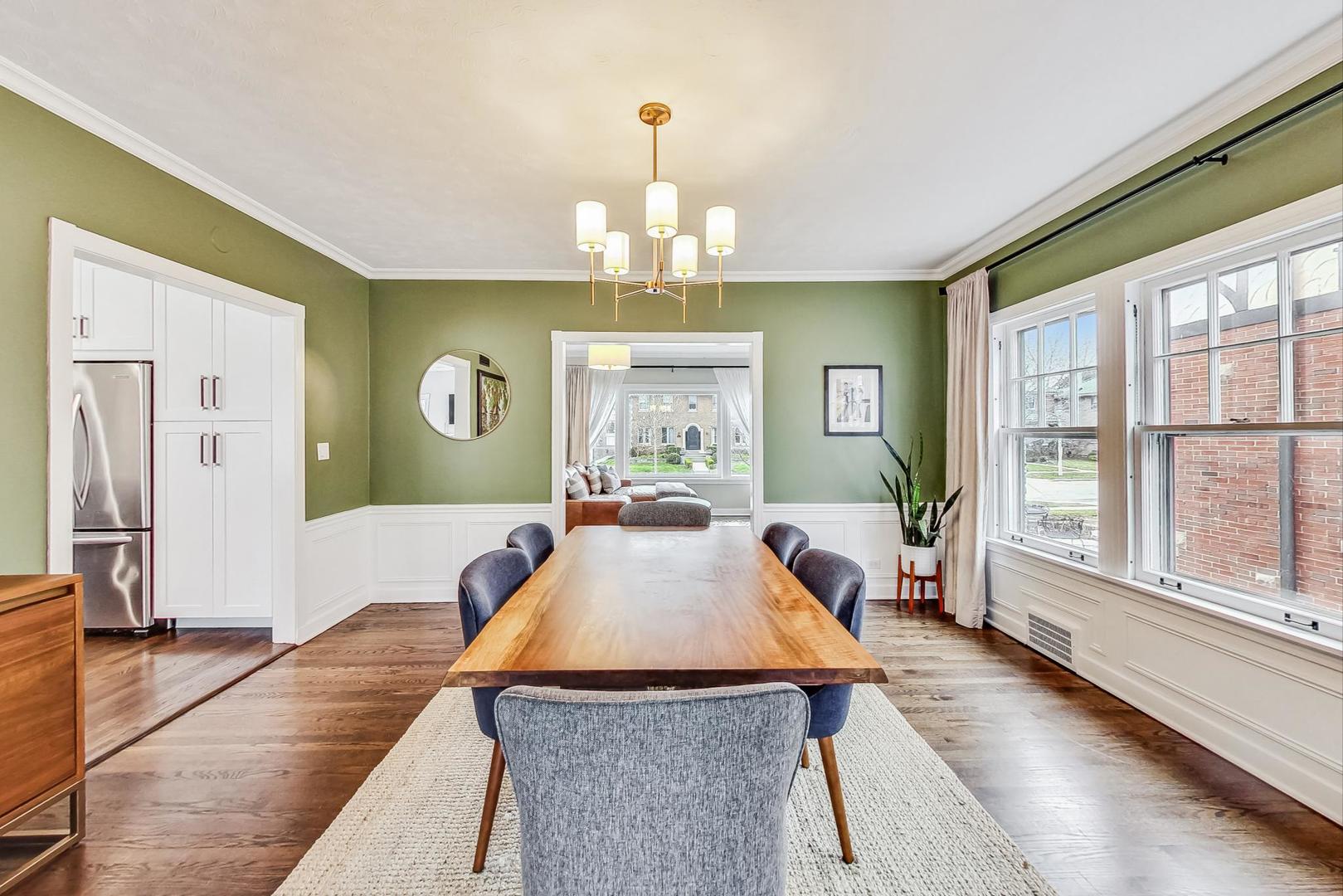 1116 Fair Oaks Avenue