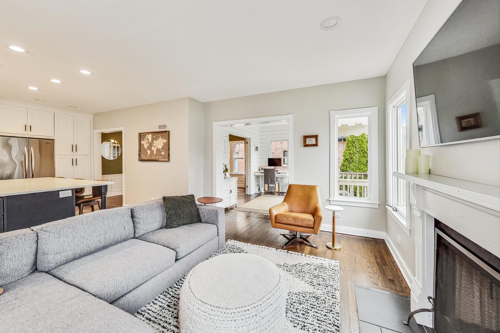 1116 Fair Oaks Avenue