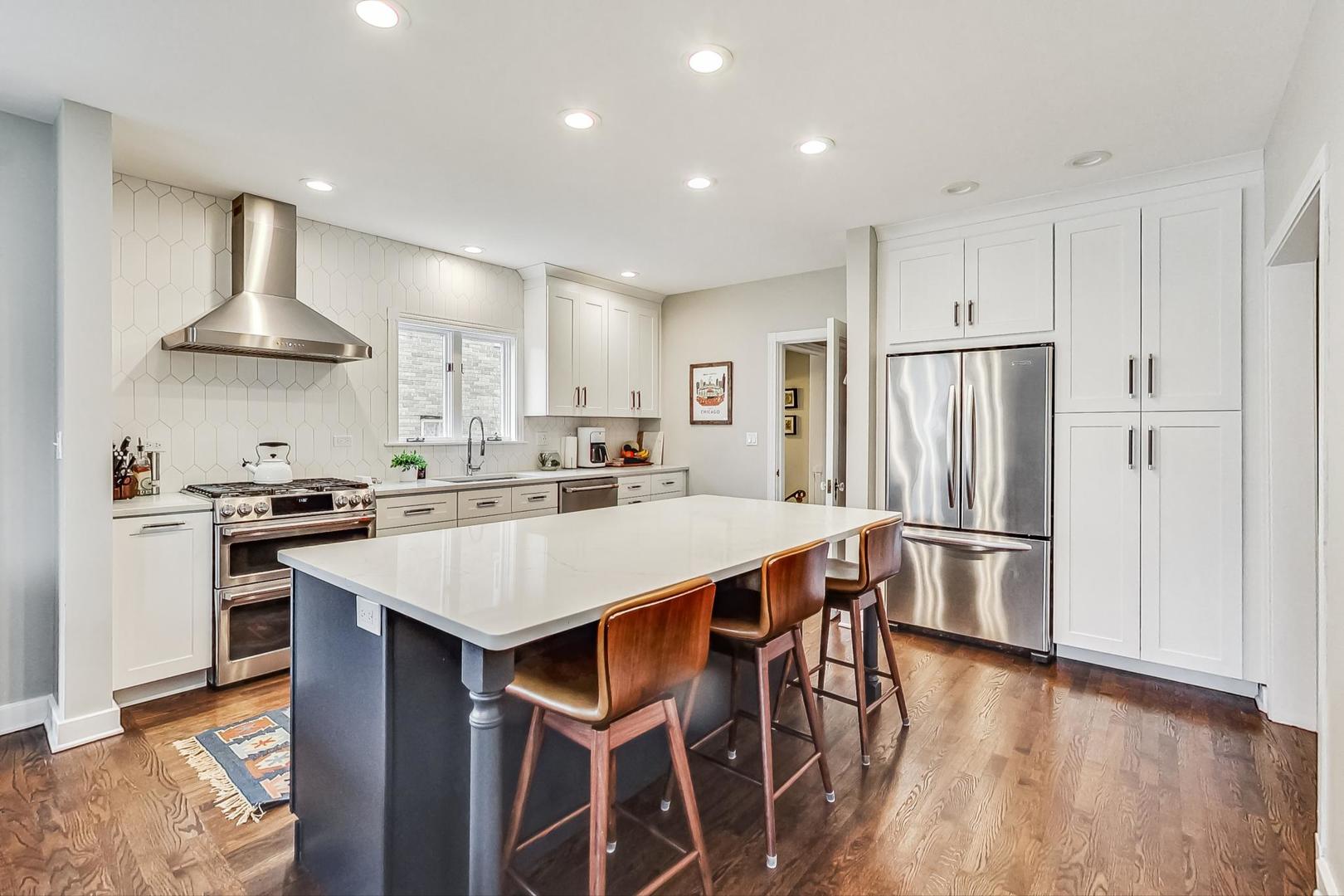 1116 Fair Oaks Avenue