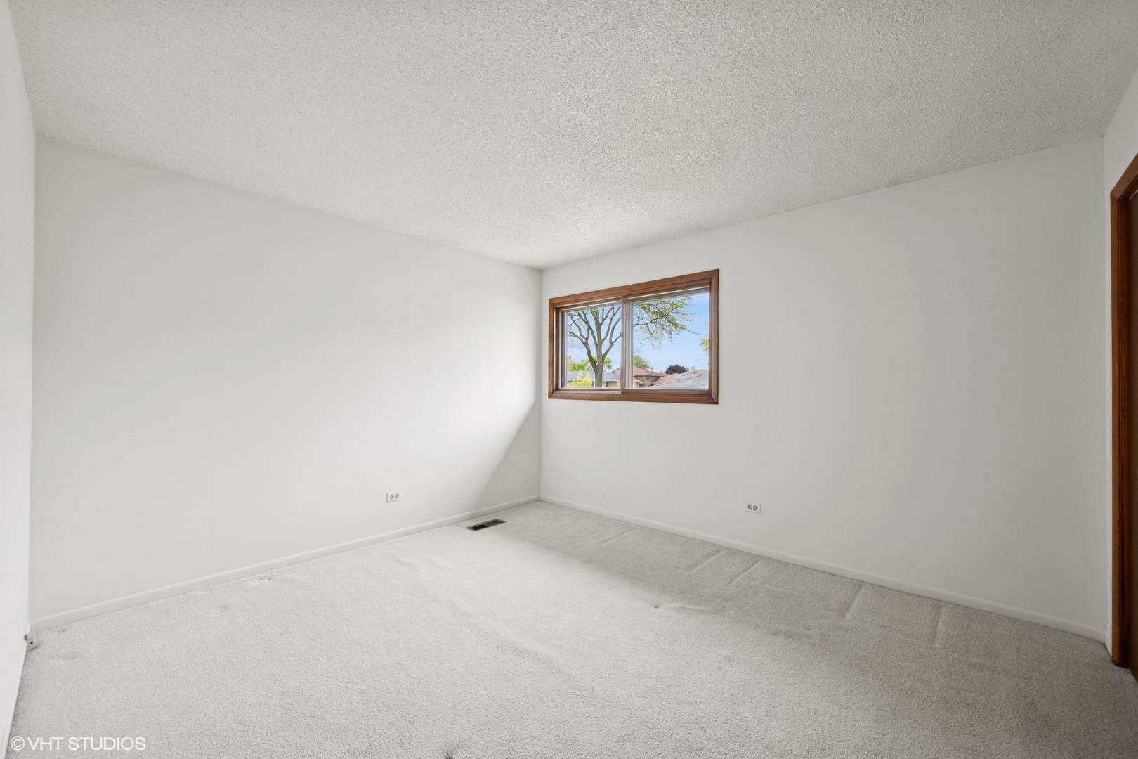1300 Byron Avenue