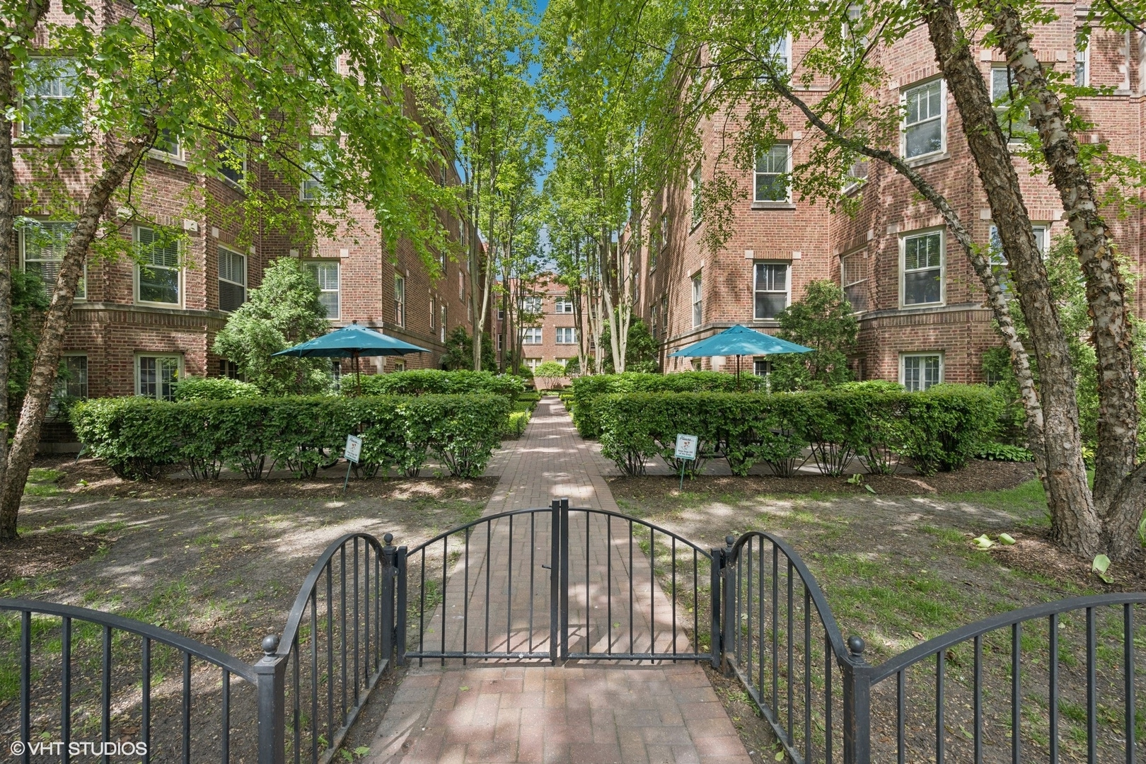 225 N Oak Park Avenue Unit: 1E