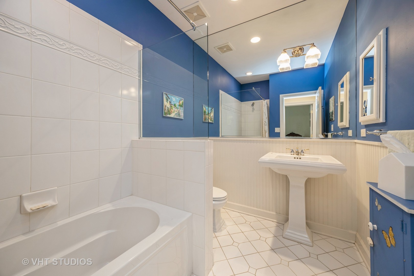 444 Ashland Avenue Unit: 5