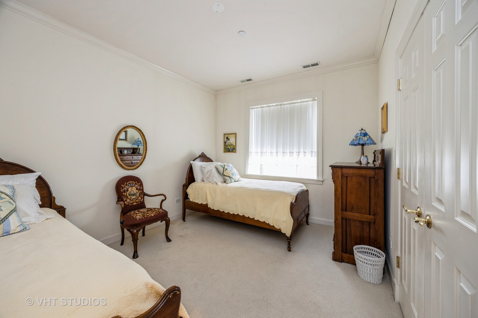 444 Ashland Avenue Unit: 5