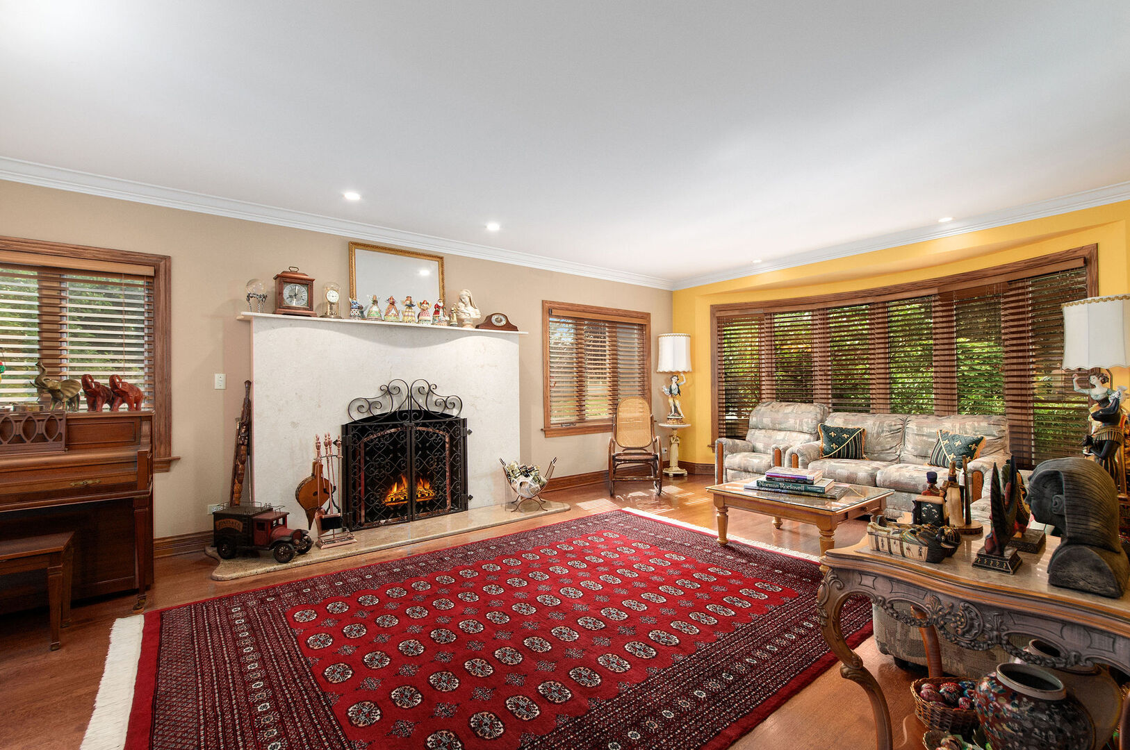 1902 N 77th Court