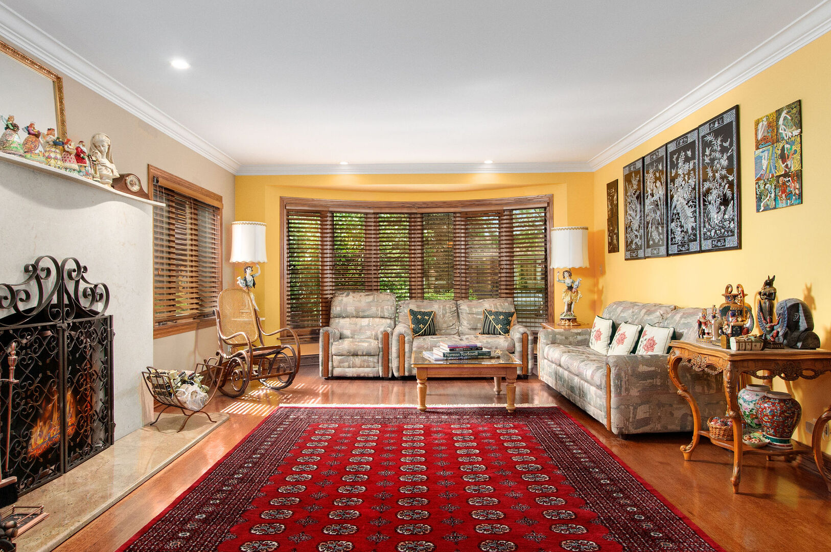 1902 N 77th Court