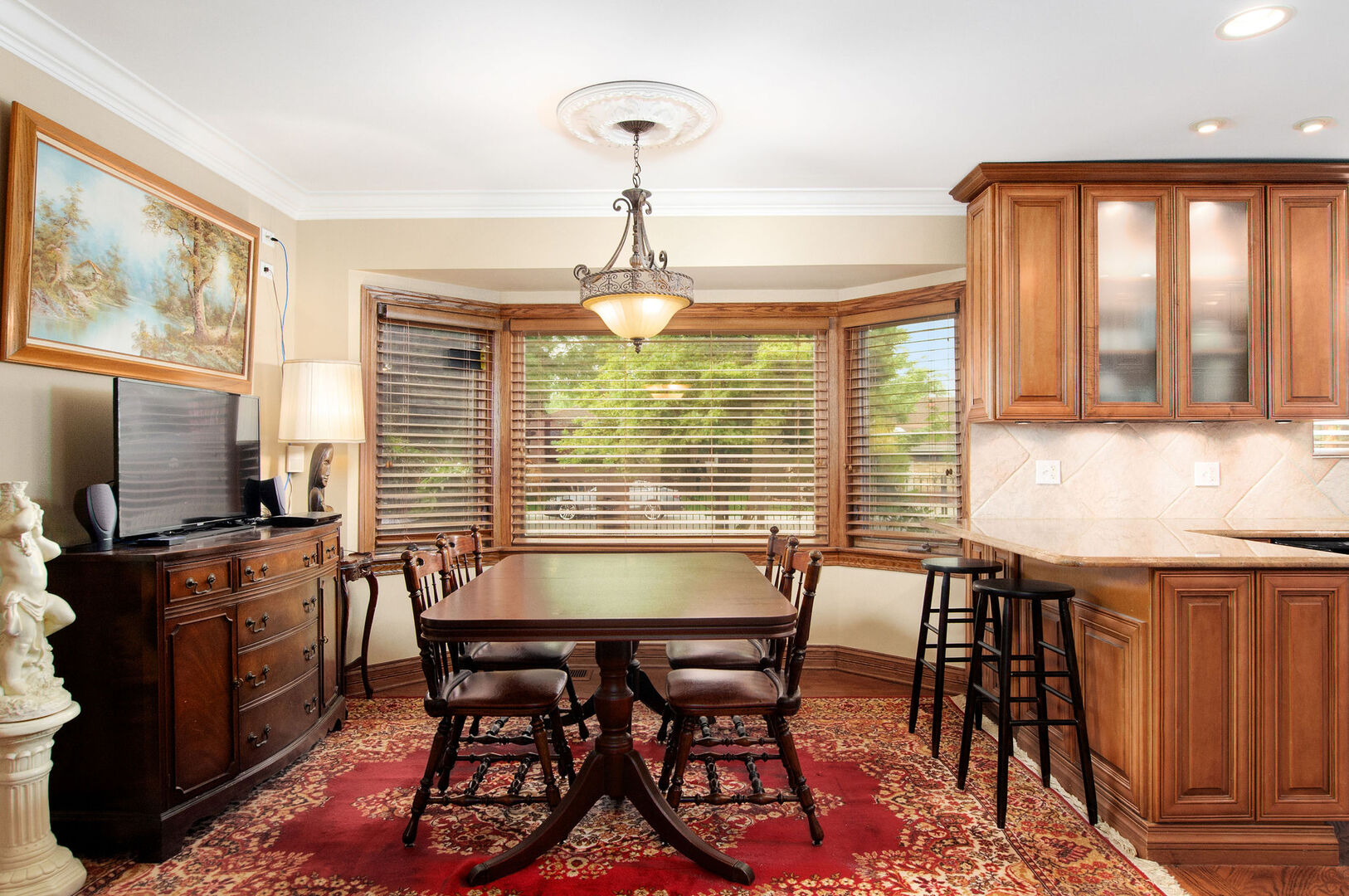 1902 N 77th Court