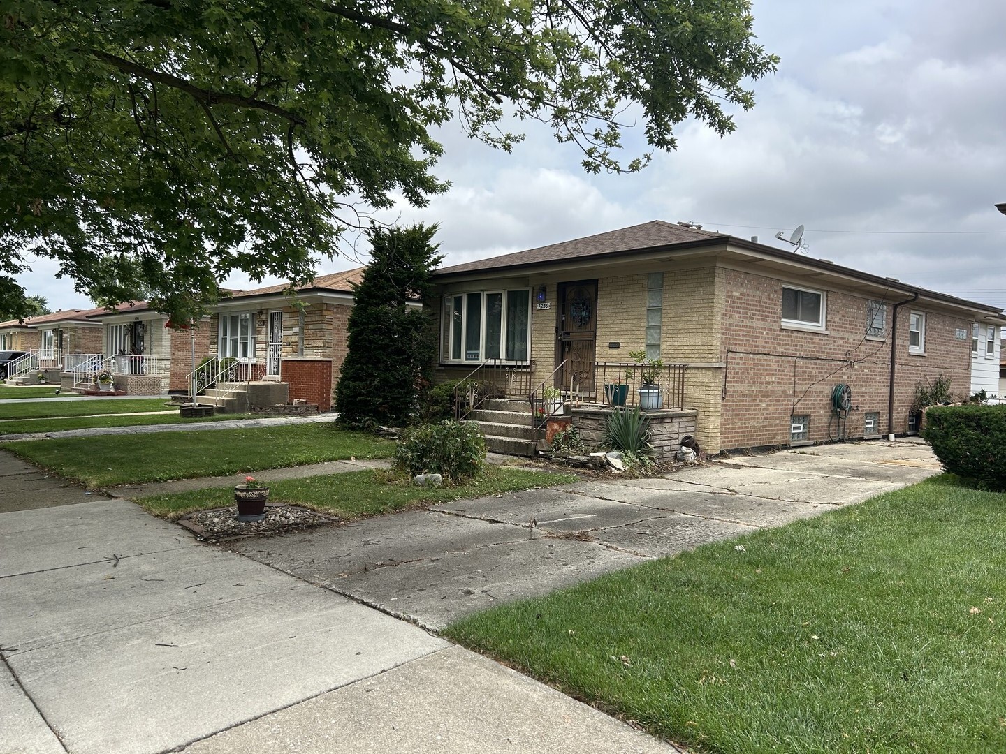4236 W 78TH Street