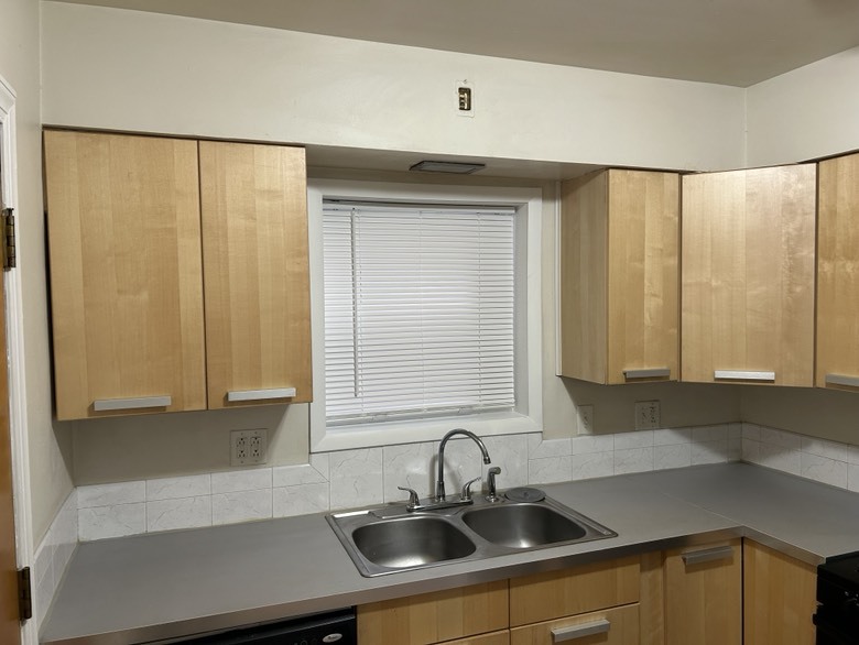 214 S Oak Park Avenue Unit: 2
