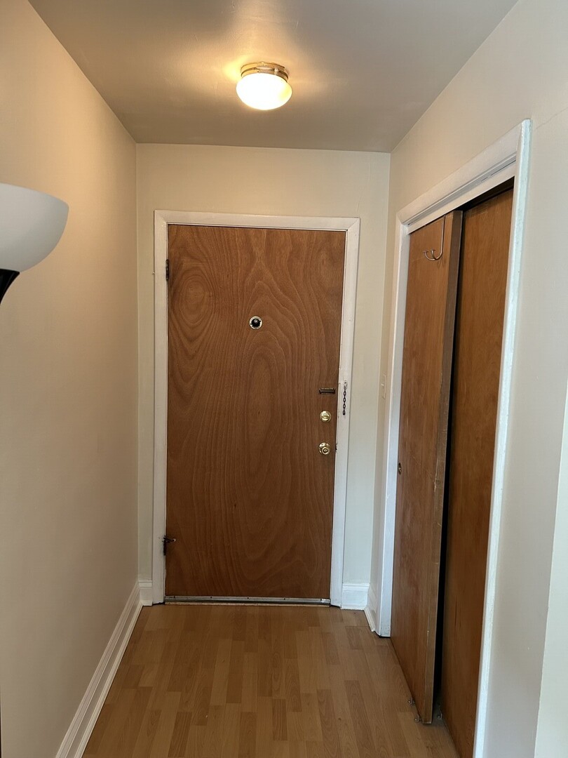 214 S Oak Park Avenue Unit: 2