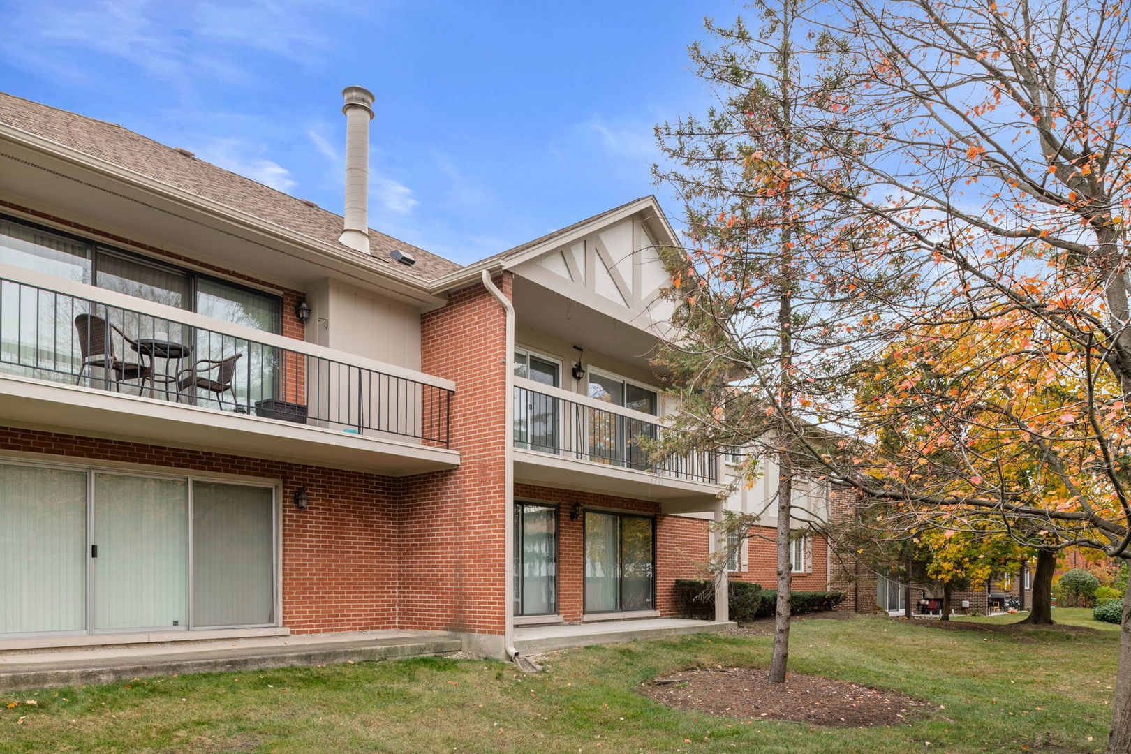 5816 Wolf Road Unit: 3B