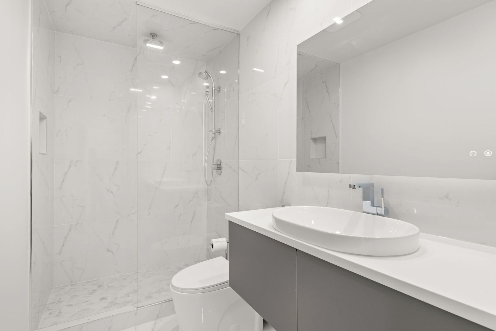 5816 Wolf Road Unit: 3B
