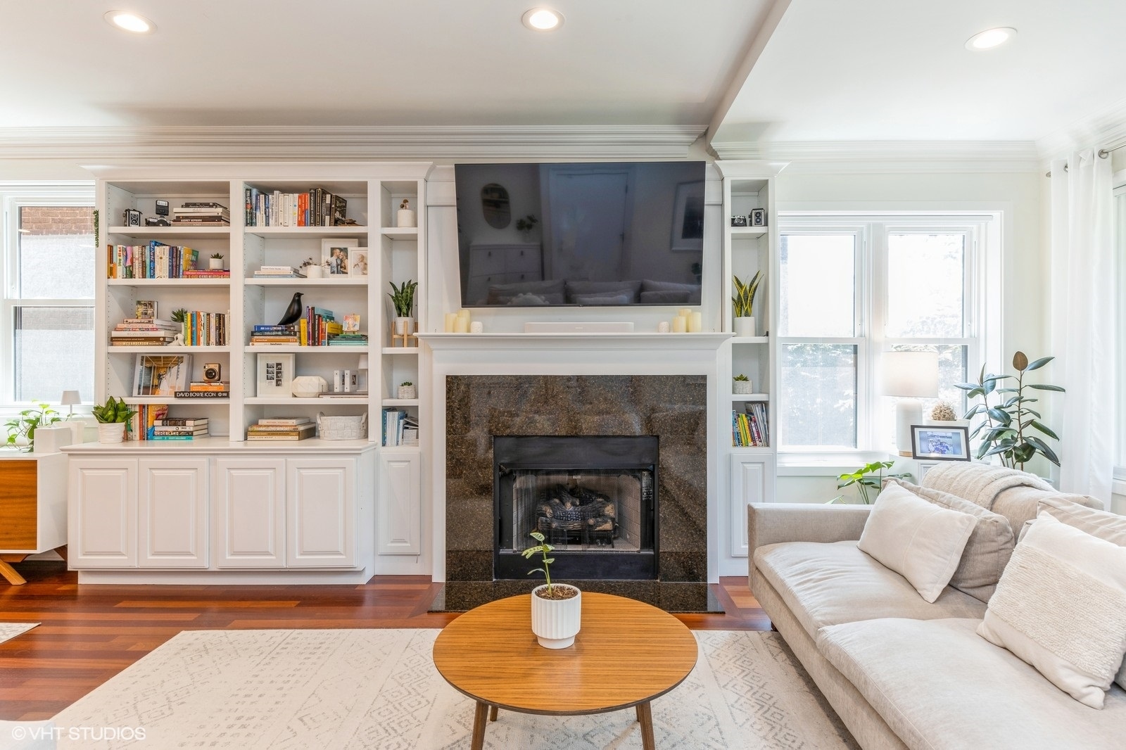 328 S Oak Park Avenue Unit: 1