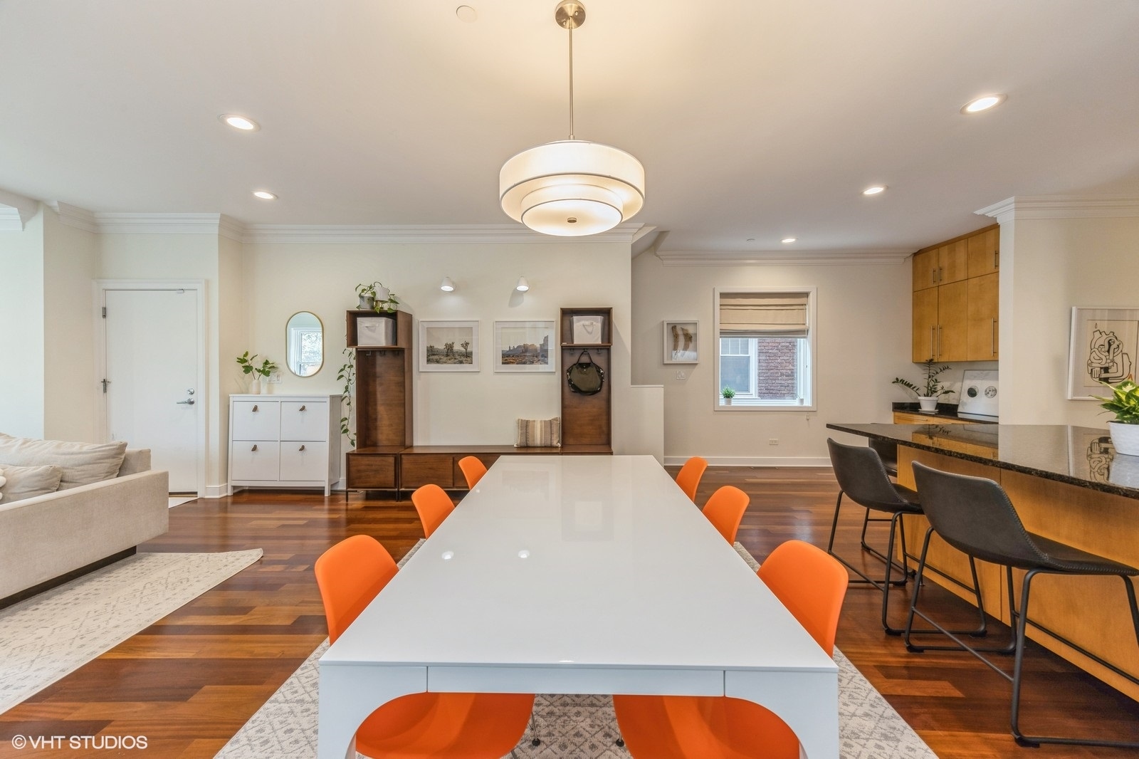 328 S Oak Park Avenue Unit: 1