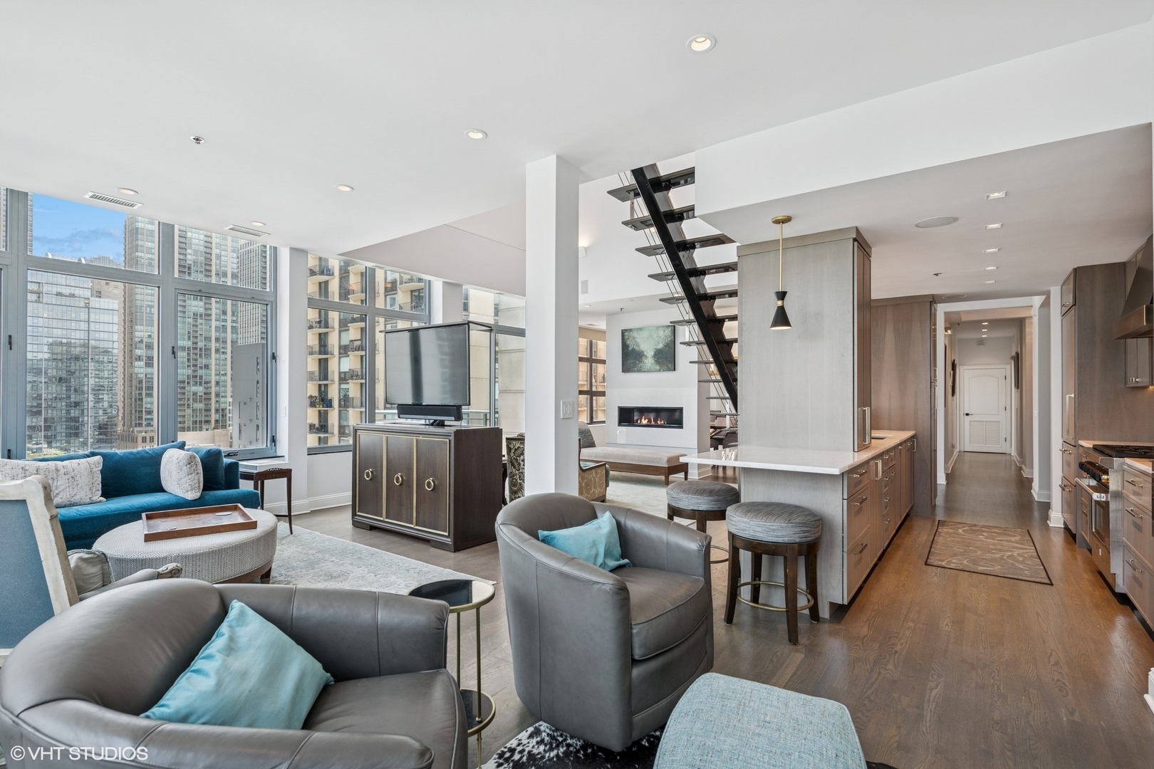 101 W Superior Street Unit: 1204P
