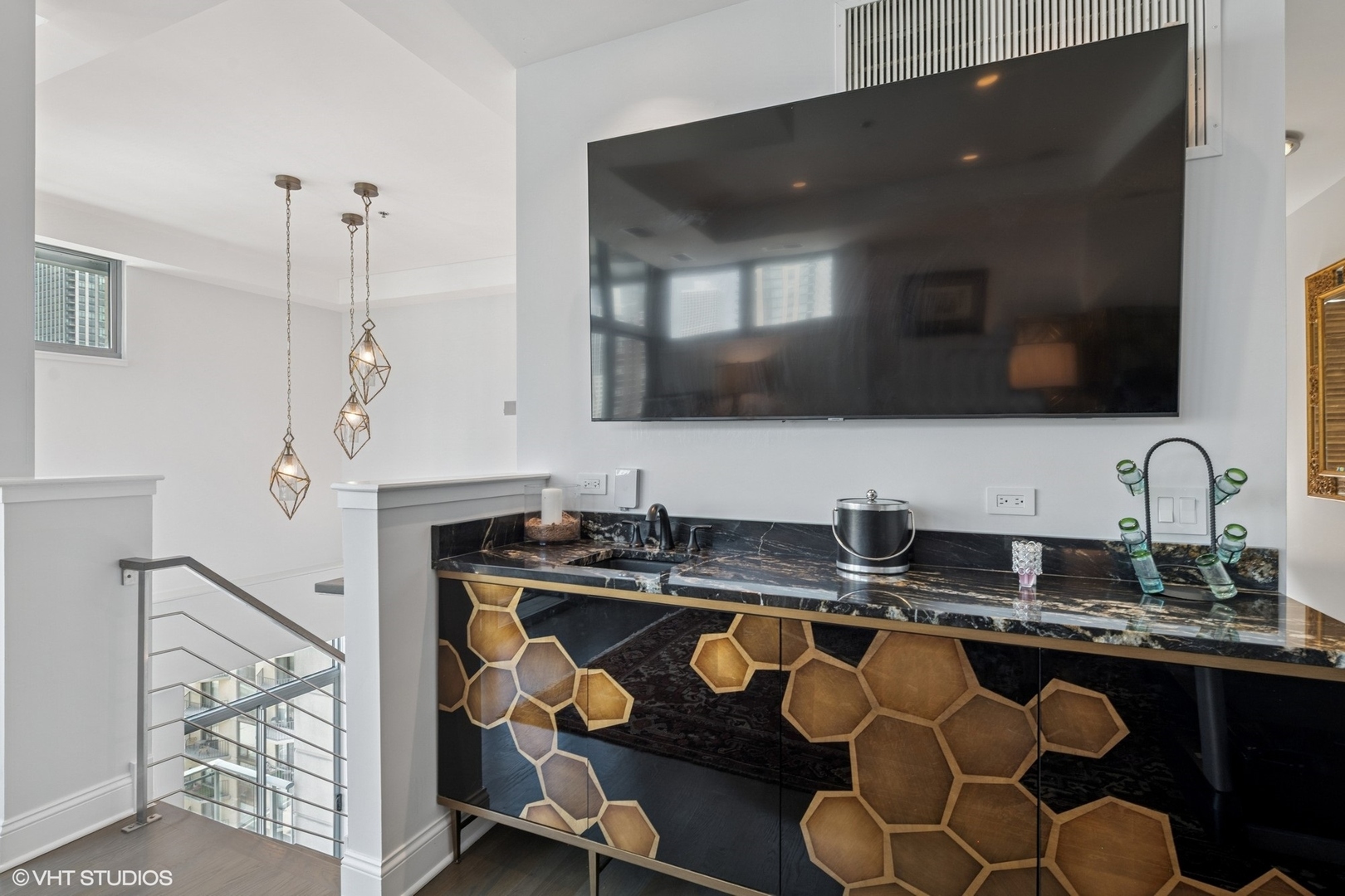 101 W Superior Street Unit: 1204P