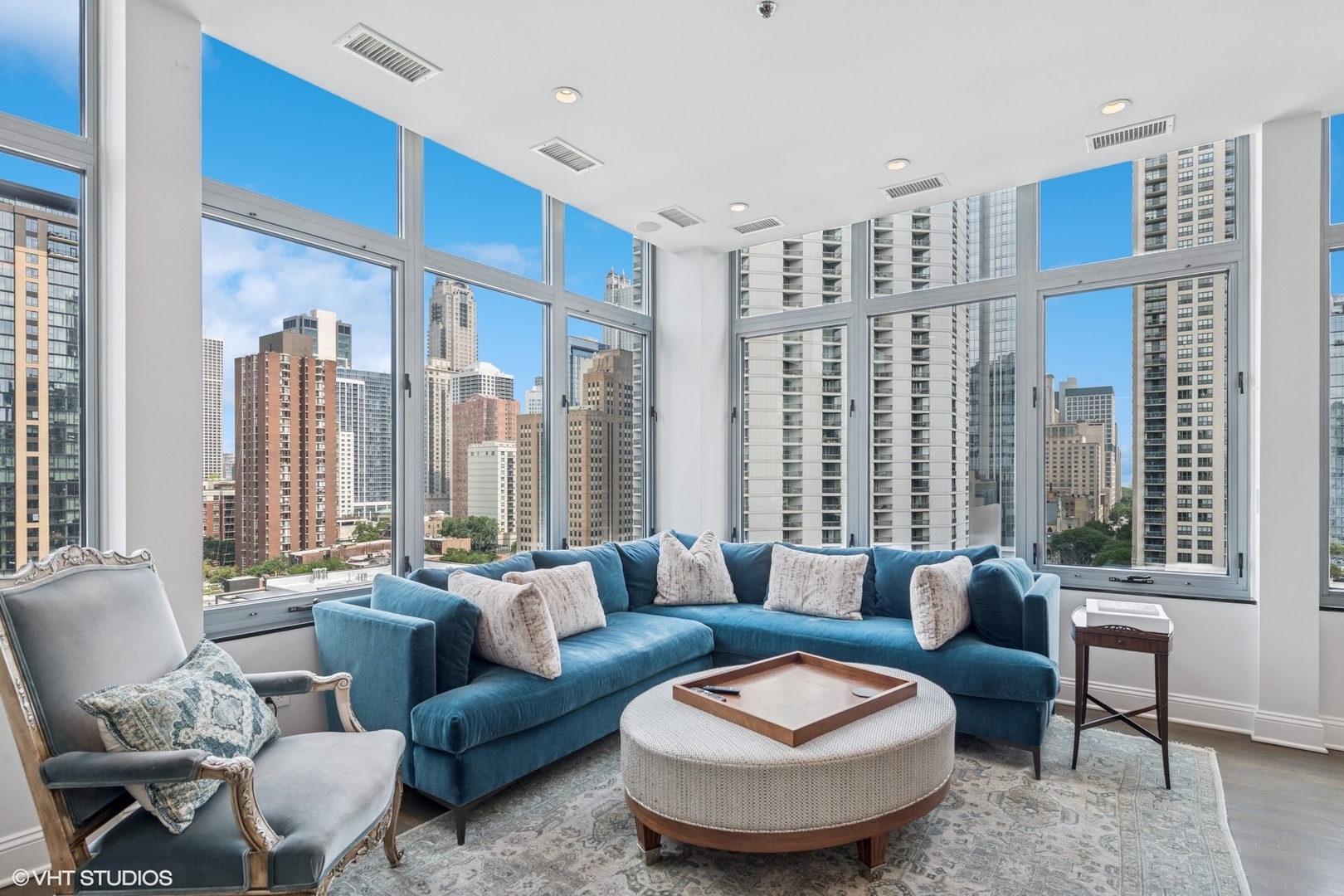 101 W Superior Street Unit: 1204P