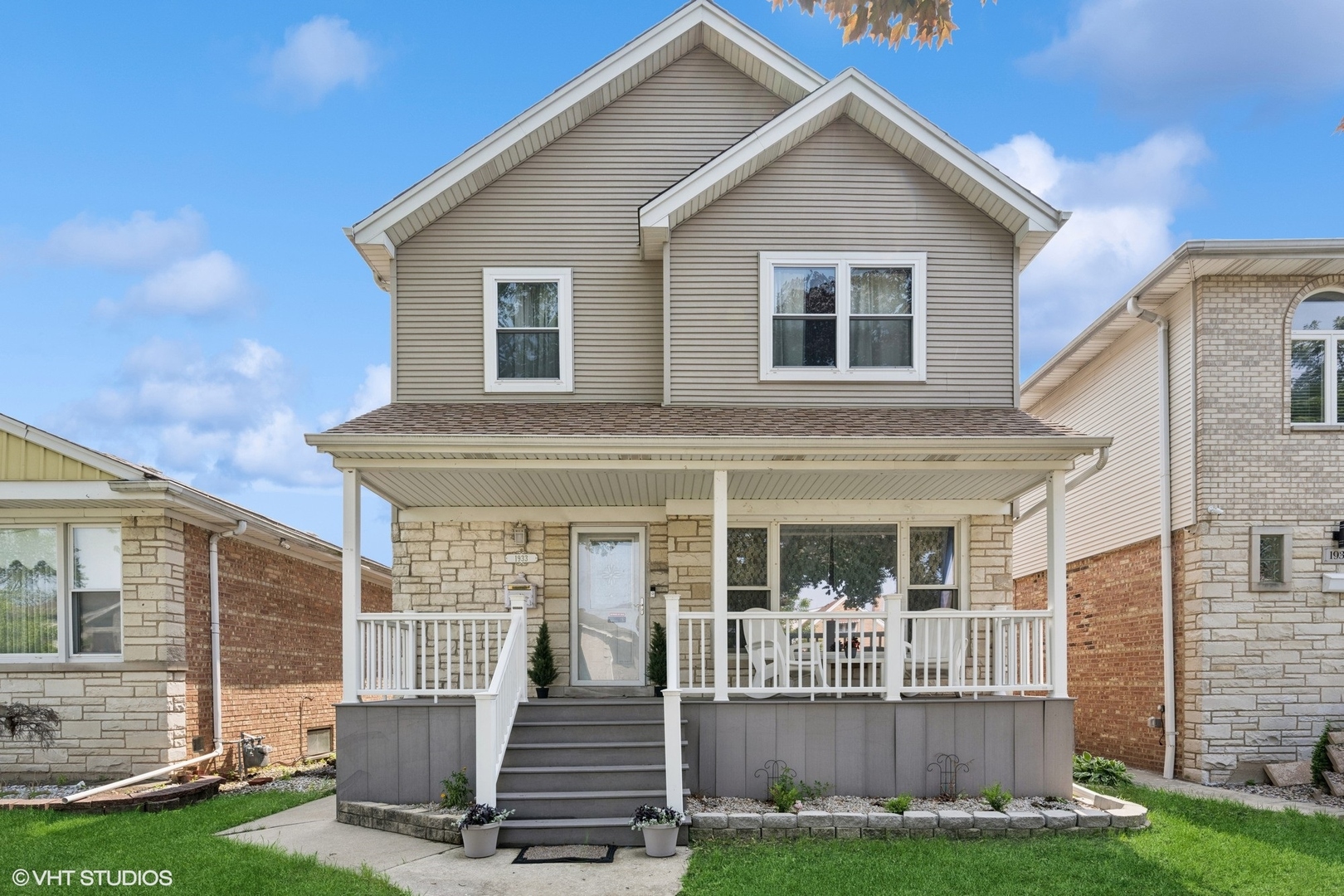 1933 N 75th Avenue