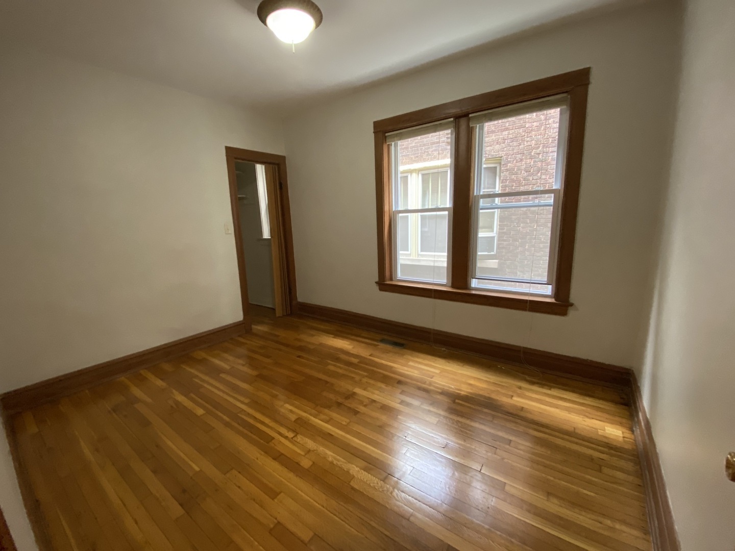 322 S Oak Park Avenue Unit: 1