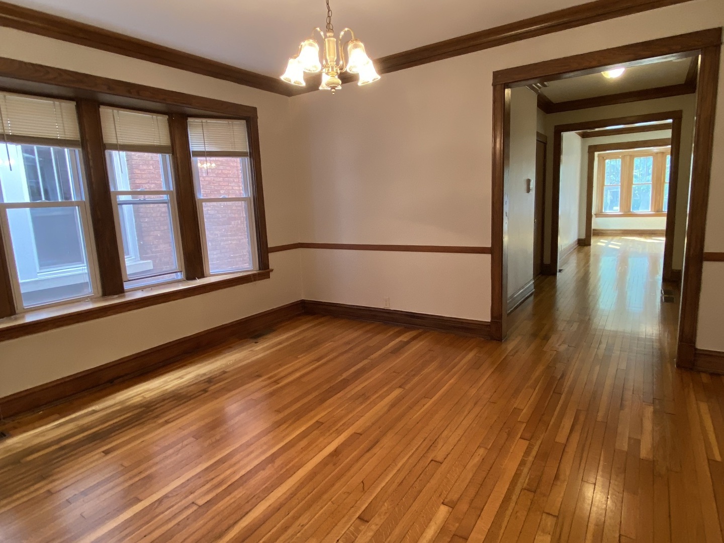 322 S Oak Park Avenue Unit: 1
