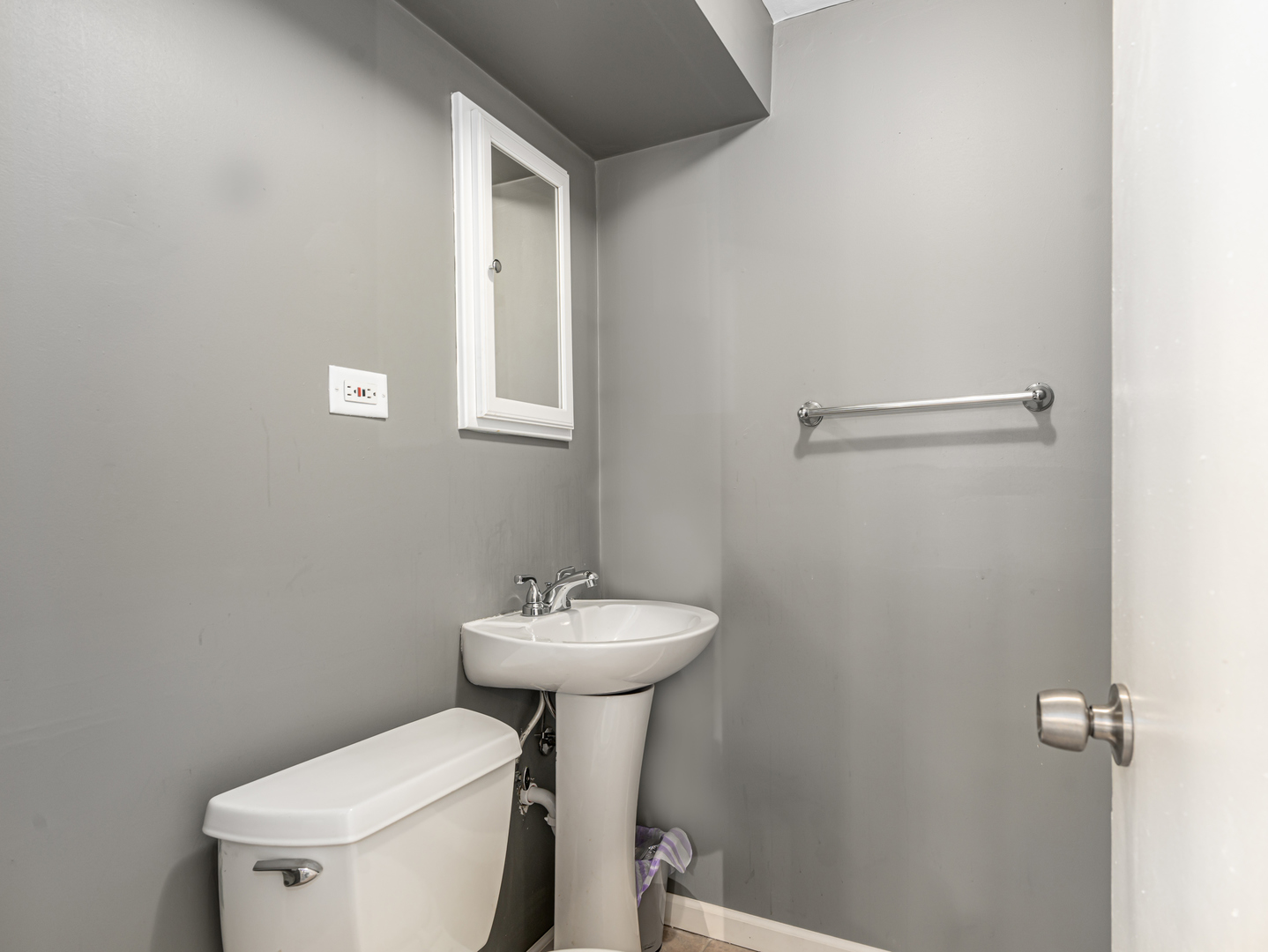 1543 Franklin Avenue Unit: B