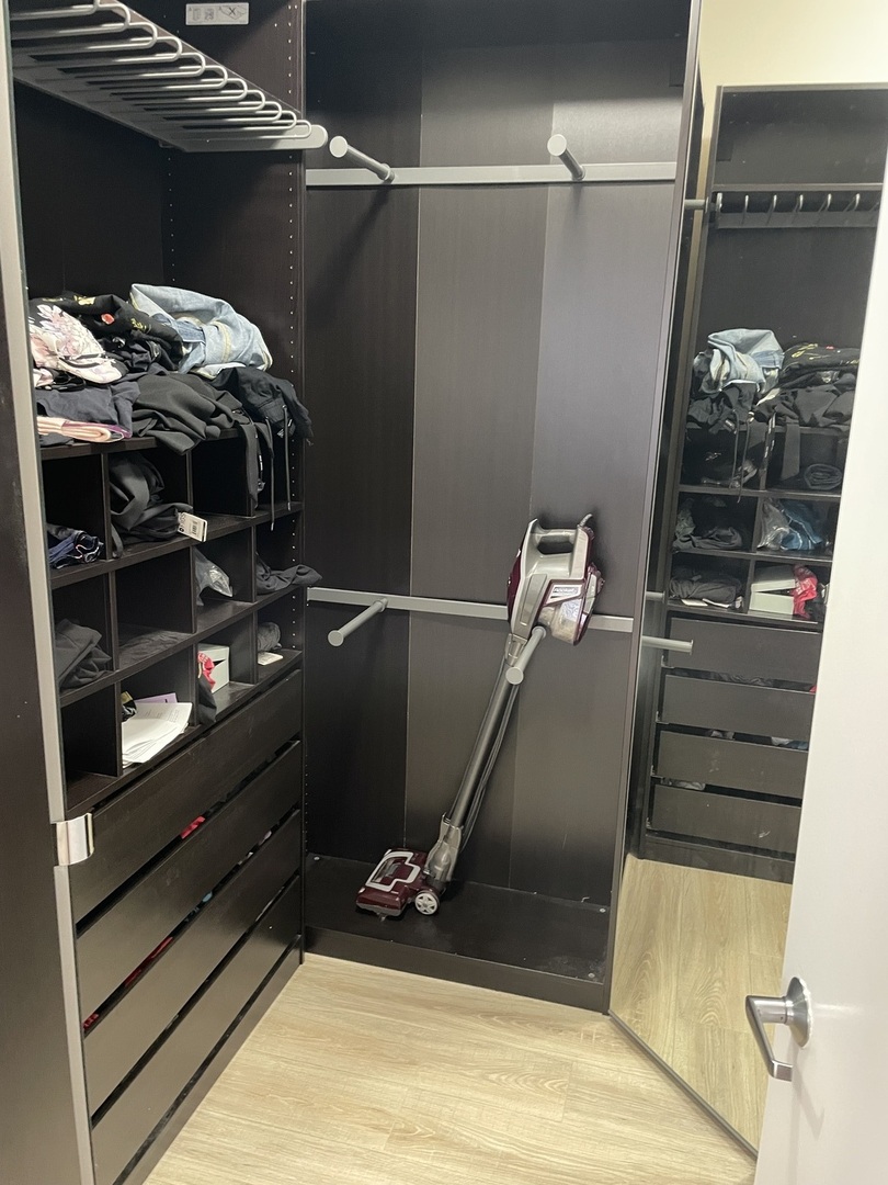 915 S Oak PArk Avenue Unit: 1A
