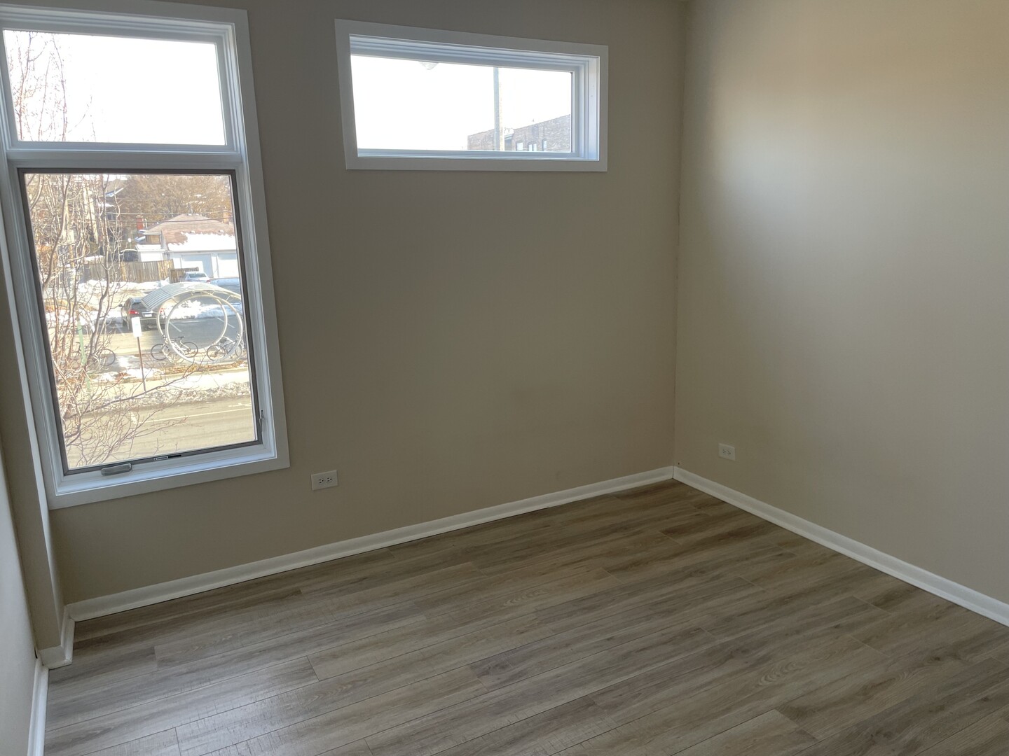 915 S Oak PArk Avenue Unit: 1A