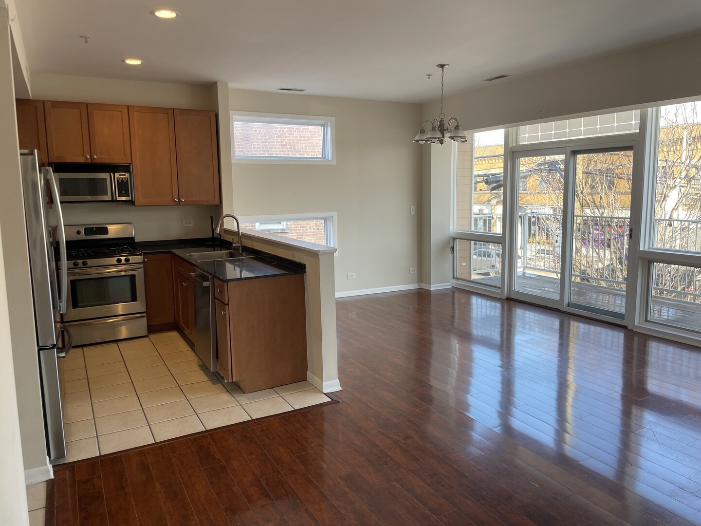915 S Oak PArk Avenue Unit: 1A