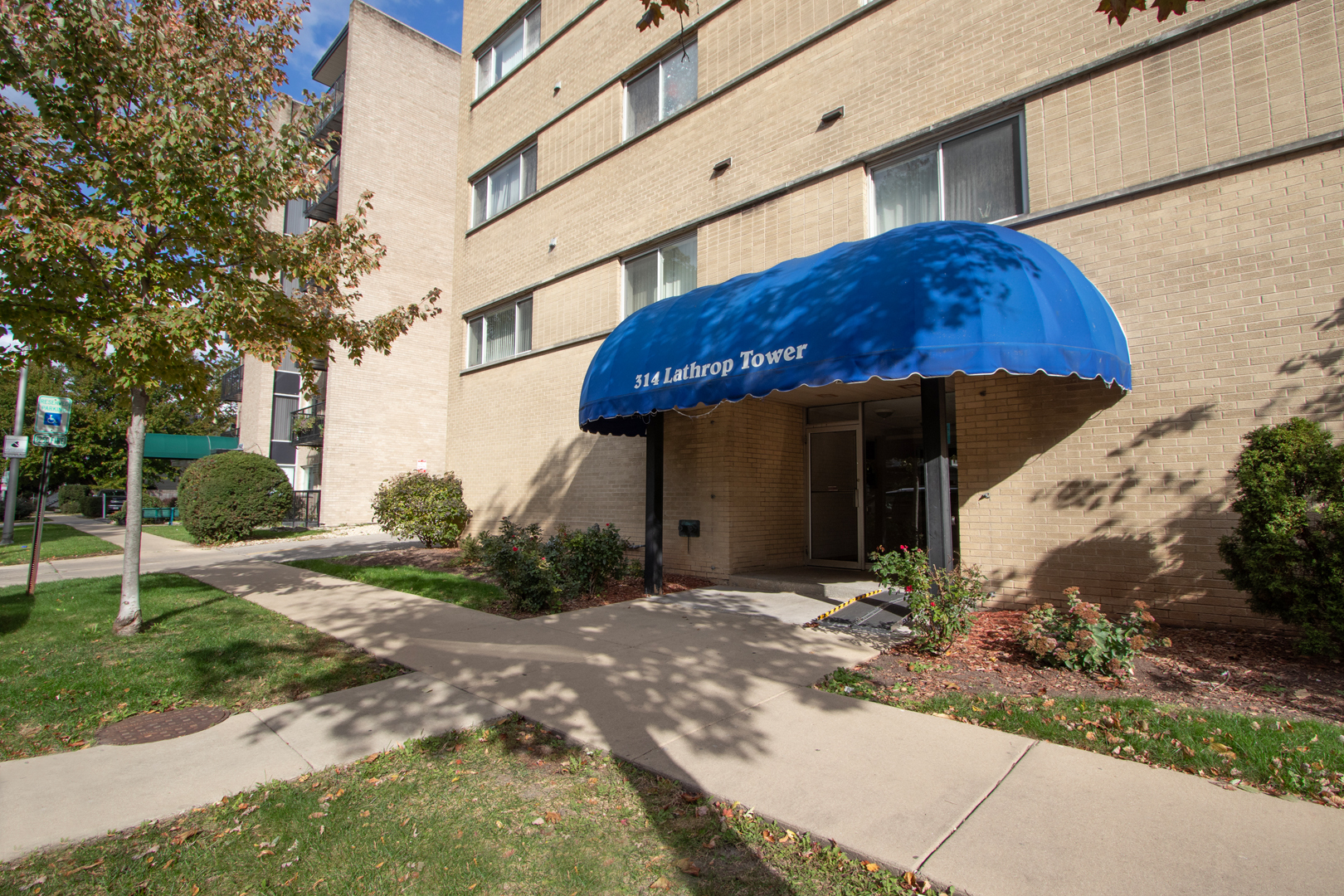 314 Lathrop Avenue Unit: 604