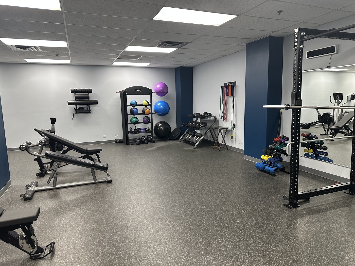 212 W Washington Street Unit: 1002