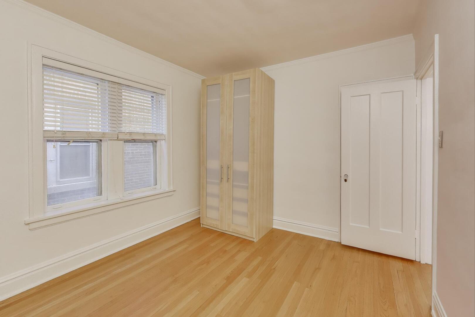 7346 Lake Street Unit: 2W