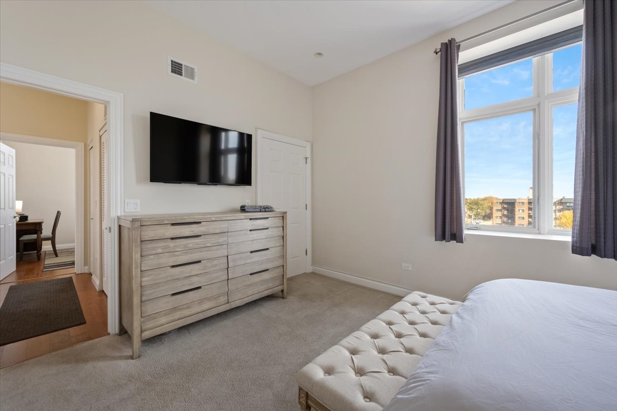 7700 W North Avenue Unit: 5A