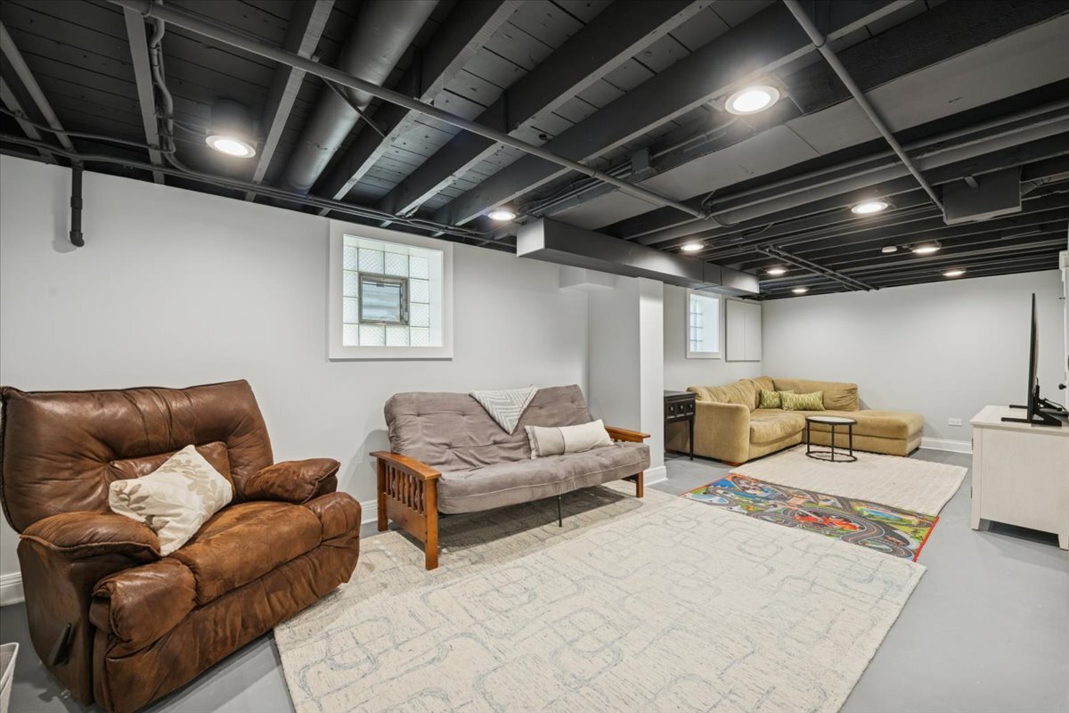 7538 Harrison Street