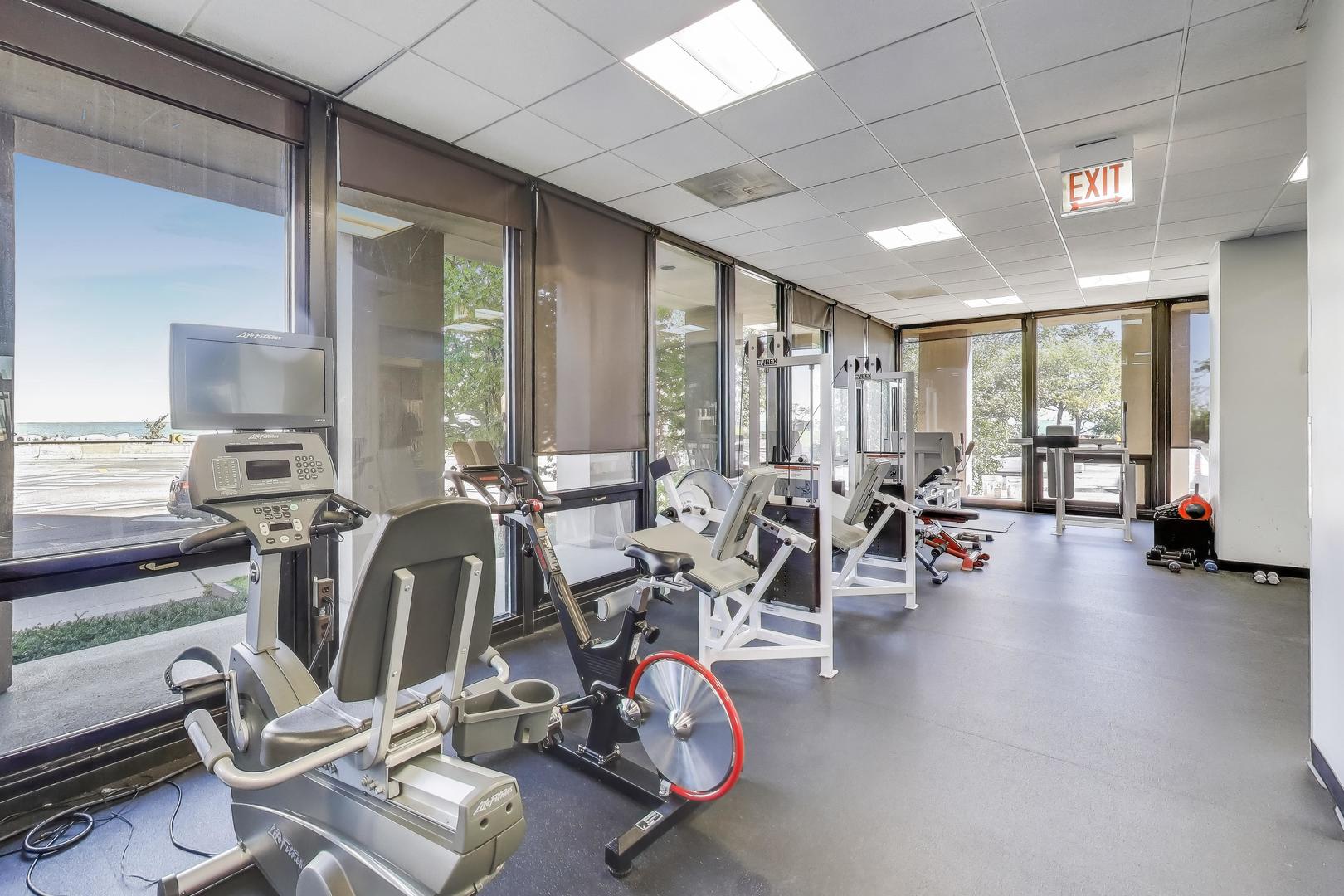 6700 S South Shore Drive Unit: 11A