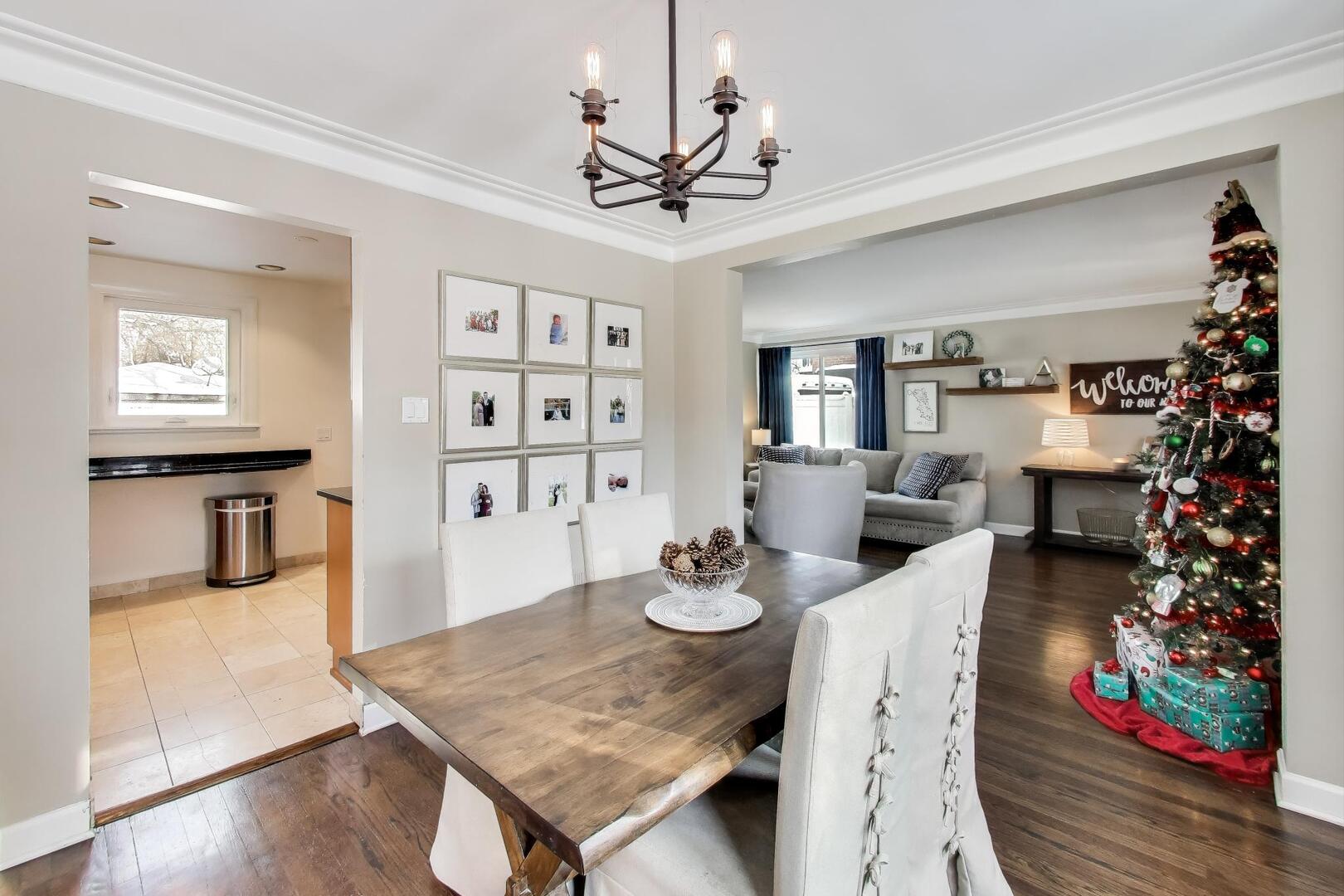 7712 W Dickens Avenue